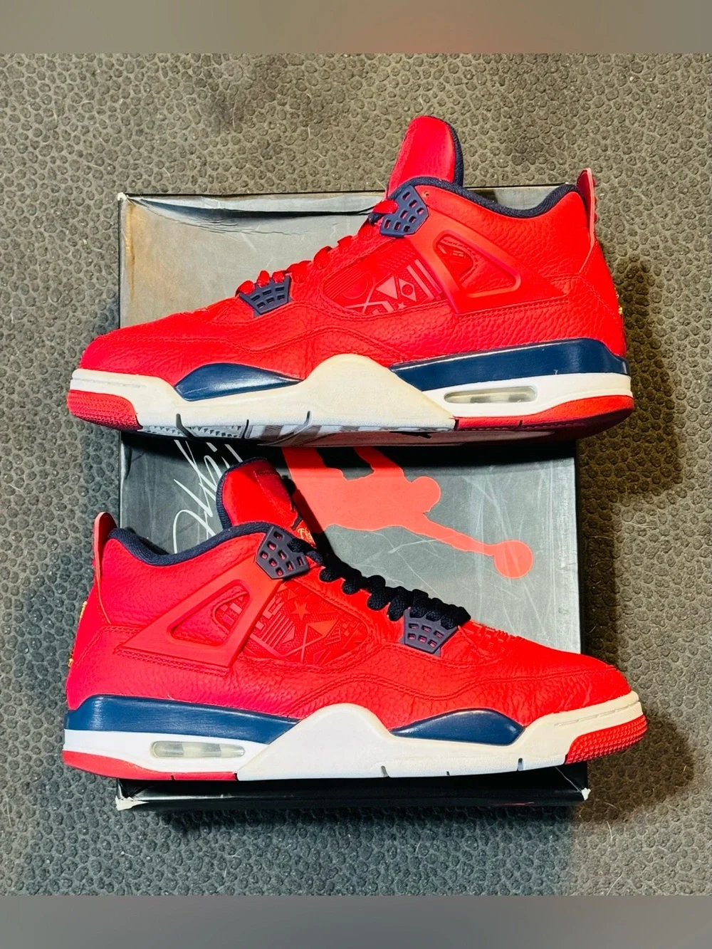 Jordan 4 Retro ‘FIBA’ 2019 (Sz 11M)